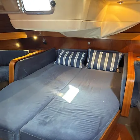 Aniram Sailboat *