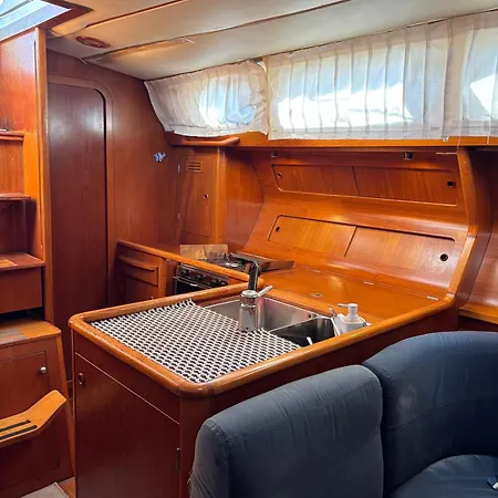 Aniram Sailboat * Lagos