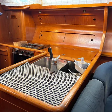 Aniram Sailboat Bateau-hôtel Lagos
